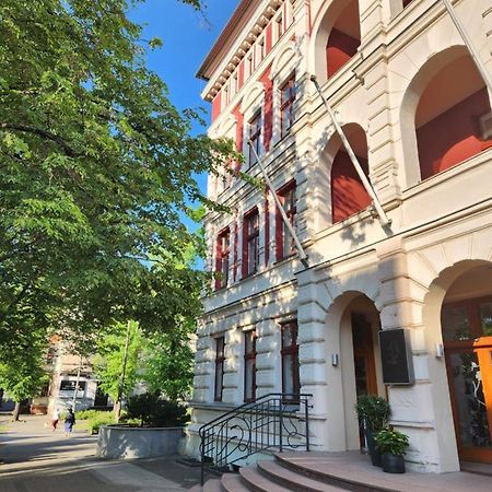 Villa Garden Dyplomat Олщин Екстериор снимка