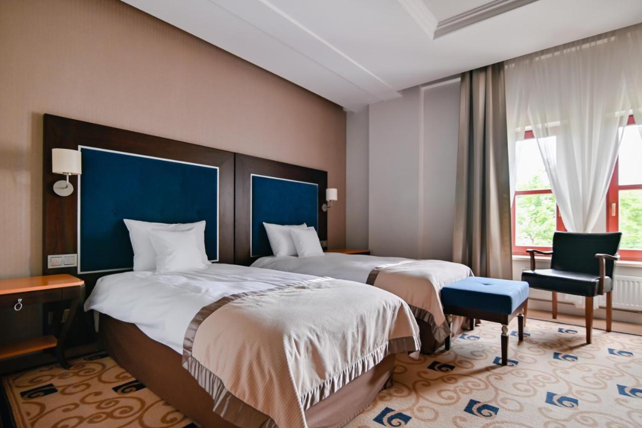 Villa Garden Dyplomat Олщин Екстериор снимка