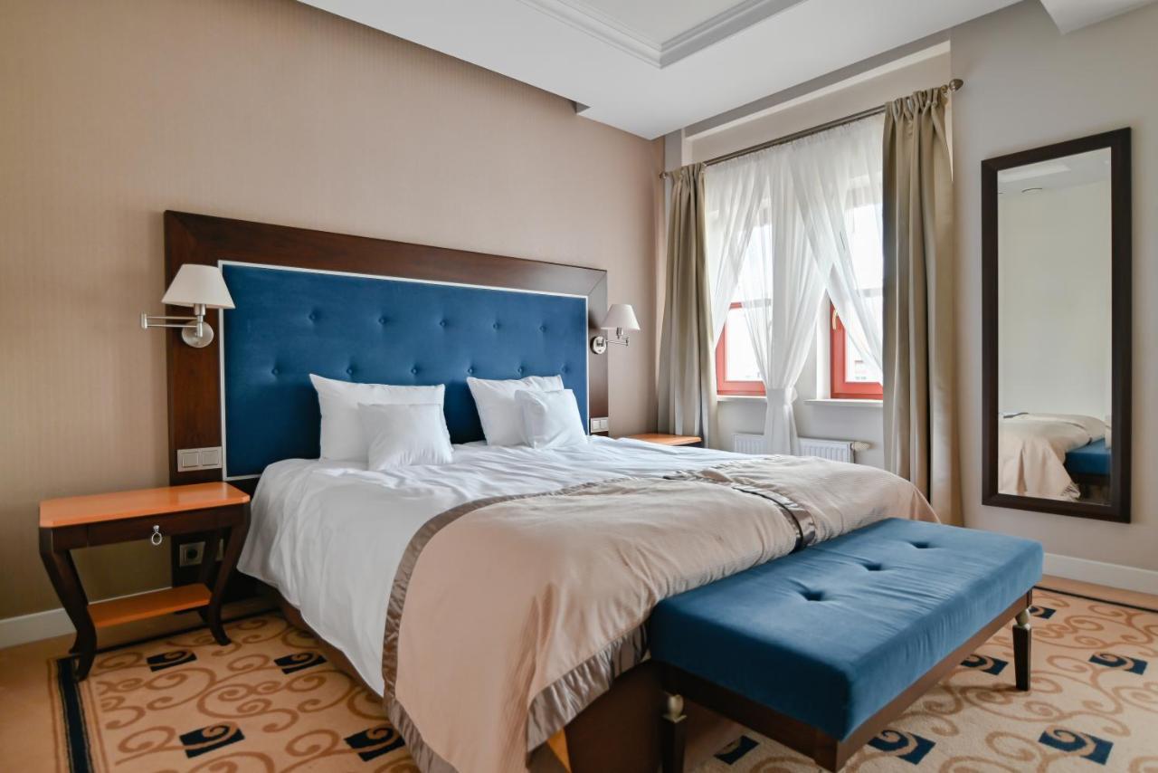 Villa Garden Dyplomat Олщин Екстериор снимка