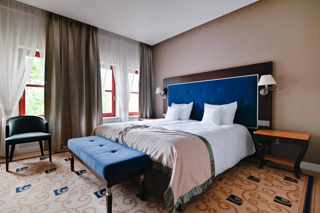 Villa Garden Dyplomat Олщин Екстериор снимка