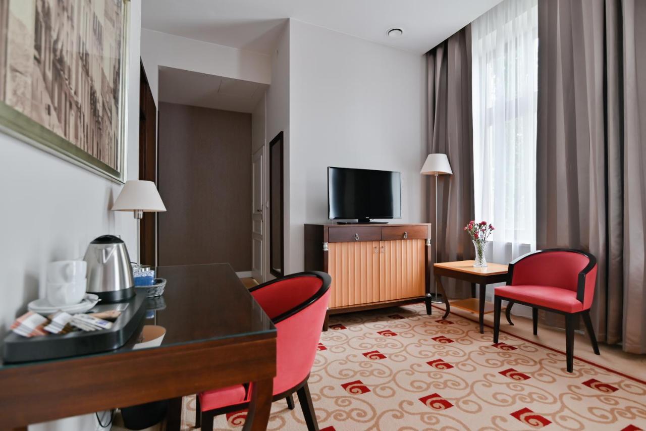 Villa Garden Dyplomat Олщин Екстериор снимка